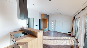 Stavebný pozemok so stavebným povolením s 2 - izbovým rodinn - 5