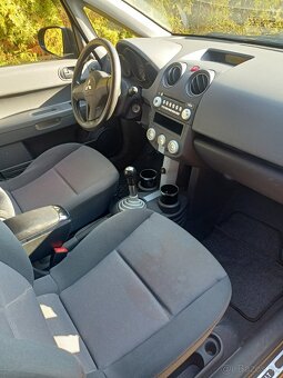 Mitsubishi Colt - 5