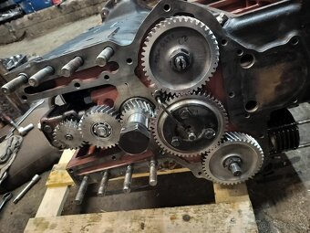 Rozpredám Zetor - 5