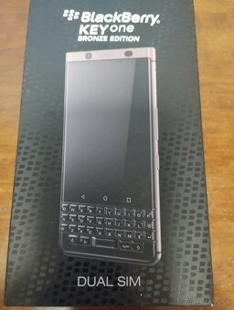 BlacBerry KeyOne - 5