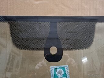 čelné sklo Passat B8, lišty, senzor - 5