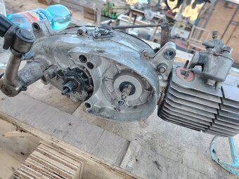 Predám dva krát motor pionier - 5