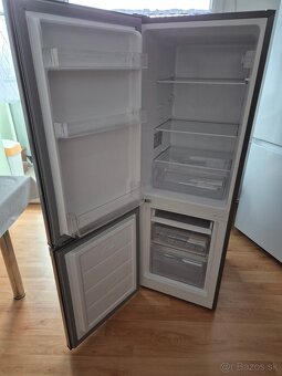 Chladnicka s mrazničkou - 5