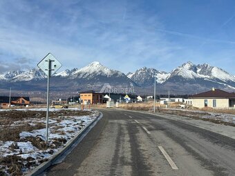 PREDAJ: Stav. pozemok s IS; 640 m2, Mlynica-Poprad, 120.000 - 5