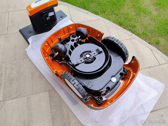 Robotická kosačka STIHL RMI 422 - 5