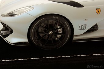 Ferrari 812 CompetizioneA | MR Collection 1/18 - 5