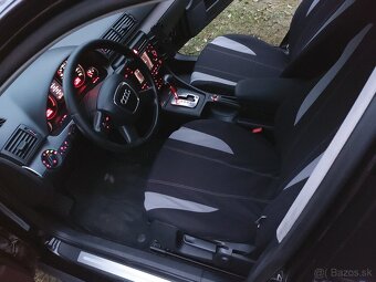 Predam Audi A4 b7 2007 poškodený motor - 5