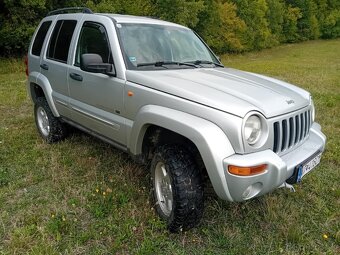 Predám Jeep Cherokee KJ - 5