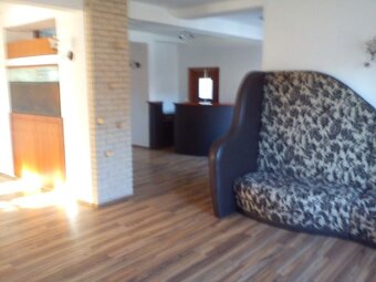 NA PRENÁJOM DOM NA PODNIKATEĽSKÉ ÚČELY Nitra - 5