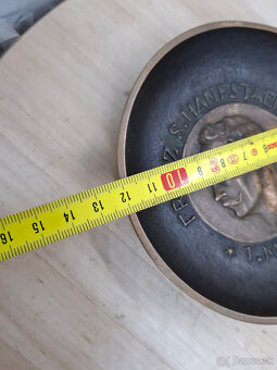 Predám pamätnú bronzovú misu Franz Hanfstaengl (1804) signov - 5