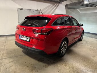 Hyundai i30 1,4 73kW benzín 87000km 2018 Led combi - 5