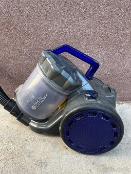 Vysávač – funkčný, lacno - 5