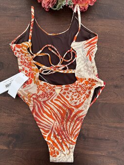 Guess plavky stali 190 eur - 5