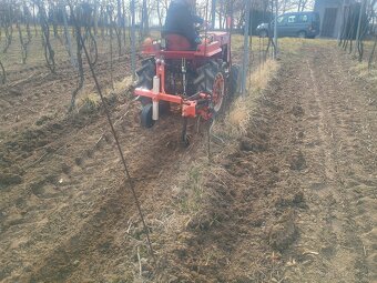 Predám malotraktor 4x4 - 5