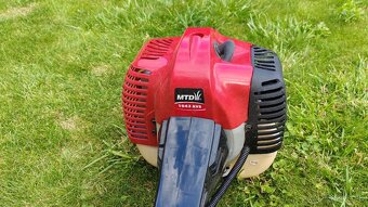 Predám krovinorez MTD 1043 AVS - 5