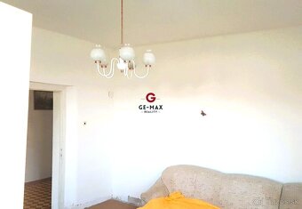 PRIESTRANNÝ RODINNÝ DOM S VEĽKÝM POZEMKOM – BEŽOVCE, OKRES S - 5