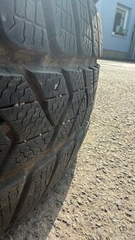 Predám pneumatiky 225 50 r18 - 5