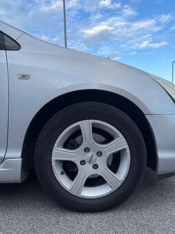 Honda Civic 7g Hatchback - 5