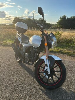 Keeway RKV125 - 5