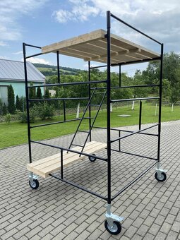 Pojazdné/mobilné lešenie 4m pracovná výška - 5