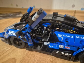 Lego Technic 42123 - 5