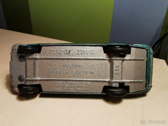 Corgi toys Jaguar Mark X - 5