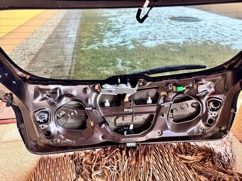 Mazda 3 BM BN kufor - 5