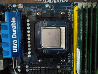 SET GIGABYTE GA-MA790X-UD4 - 5