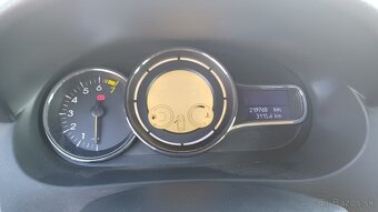 Renault Fluence Sedan 82kw 5st. Manuál_2012 - 5