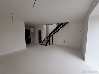 NOVÝ MEZONET S VEĽKOU TERASOU -125.900€ - 5