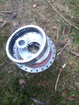 LKT 81 hydrostat, osové nápravy,hydraulická ruka - 5
