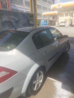 Renault Megane 1.6 - 5