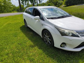 Toyota Avensis 2.2 D-CAT - 5
