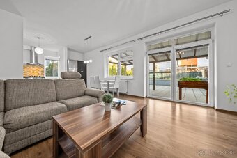 VZDUŠNÝ 3-IZB. BYT, TERASA 54,07 m², GARÁŽ, TEHLOVÁ STAVBA - 5