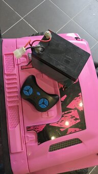 Elektrický jeep na ovládanie - 5