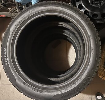 Pirelli SottoZero 3 215/55 R17- zimné - 5