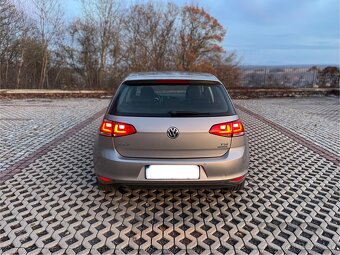 Volkswagen Golf 1.2TSI Bluemotion - 5