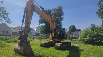 Predám pásový bager JCB 220. - 5