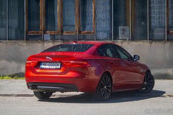 Jaguar XE - 5