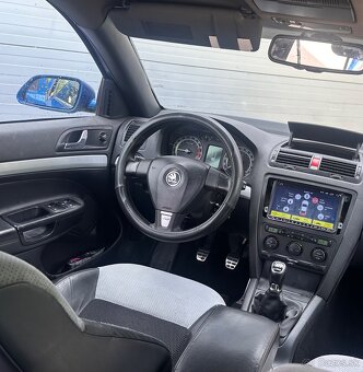 Škoda Octavia VRS 2.0TDi 125kw Combi - 5