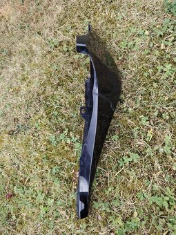 Podsedlový plast pravý Yamaha FZ6 - 5