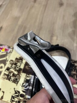 Snowboard + vybavenie - 5