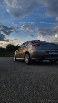 Alfa Romeo GT - 5