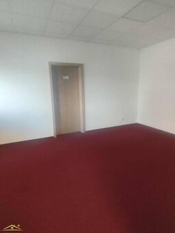 Prenájom kancelárskych priestorov – centrum Čadca, 150 m² (3 - 5