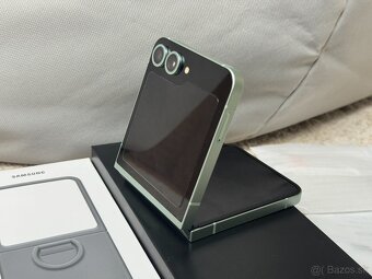 Samsung Z Flip6 - RAM 12GB / 256GB Mint - AKO NOVÝ - 5