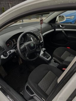 Škoda Octavia 2 facelift 1.9TDI DSG - 5