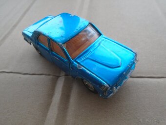 Stará Hračka Volha 24 USSR - 5