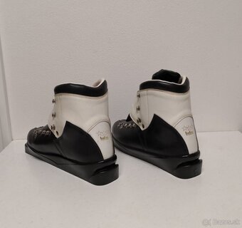 Staré vzácne lyžiarske topánky BOTAS - 5