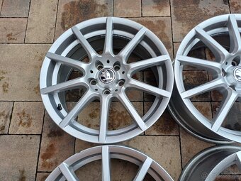 hlinikové disky-Audi,Vw,Seat,Skoda,--7,5Jx17-ET-35---5x112 - 5