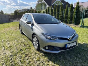 Toyota Auris - 5